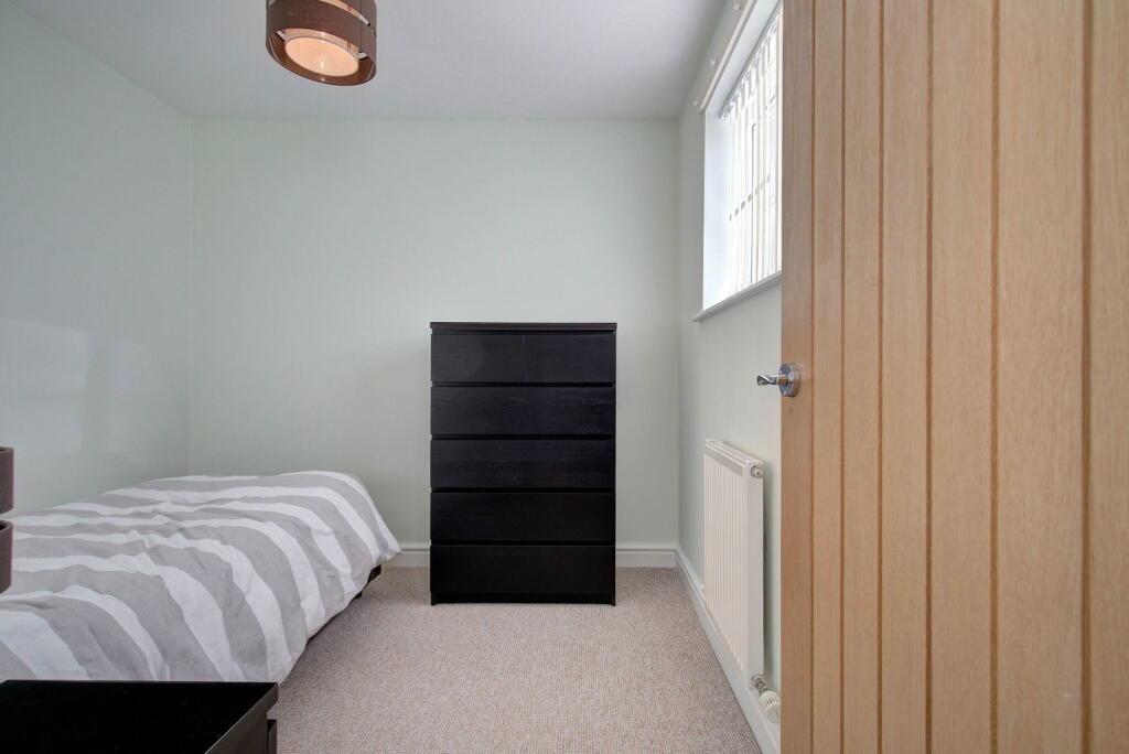 Additional image 20 of 16 Vernon Close, Saughall, Chester,