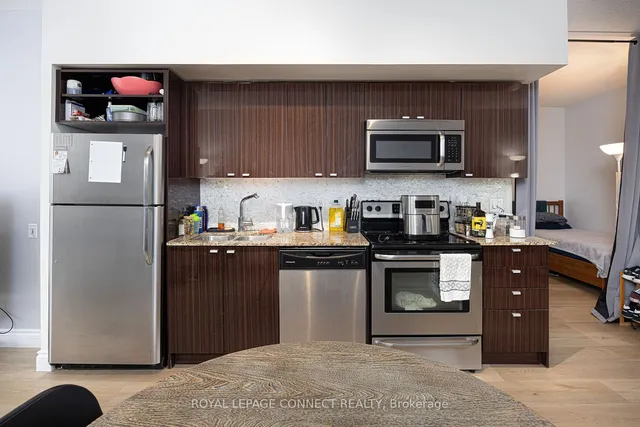 Additional image 9 of 105 The Queensway Unit 1215
