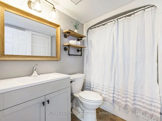 Additional image 21 of 1421 Walkers Line Unit 213