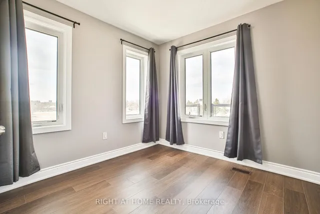 Additional image 40 of 590 North Service Rd Unit 102