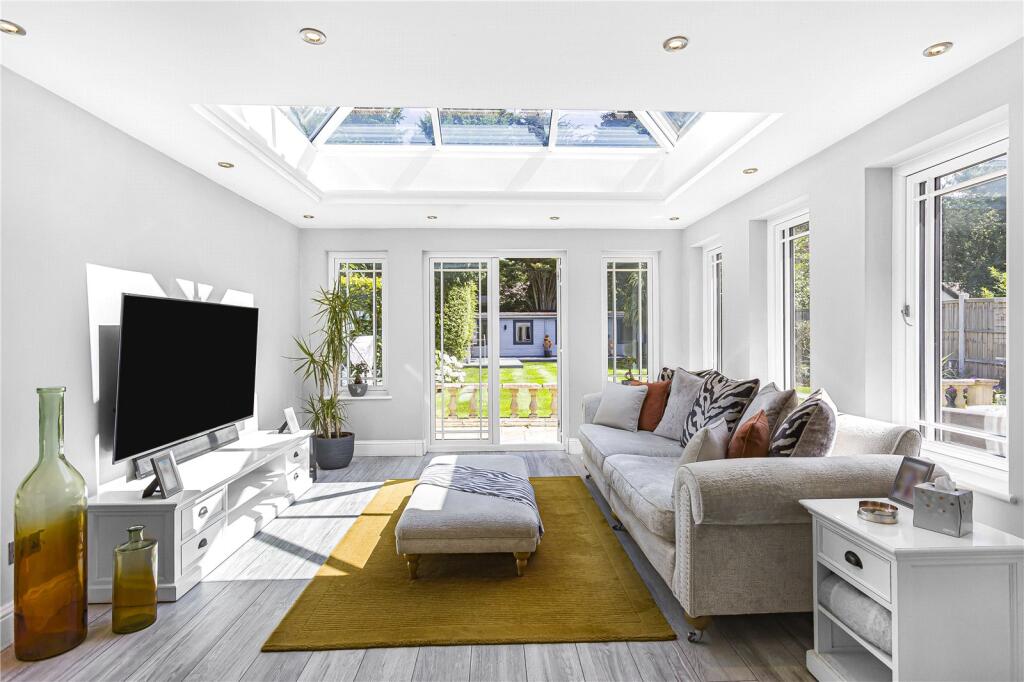 Additional image 4 of Pine Grove, Brookmans Park, Herts, AL9