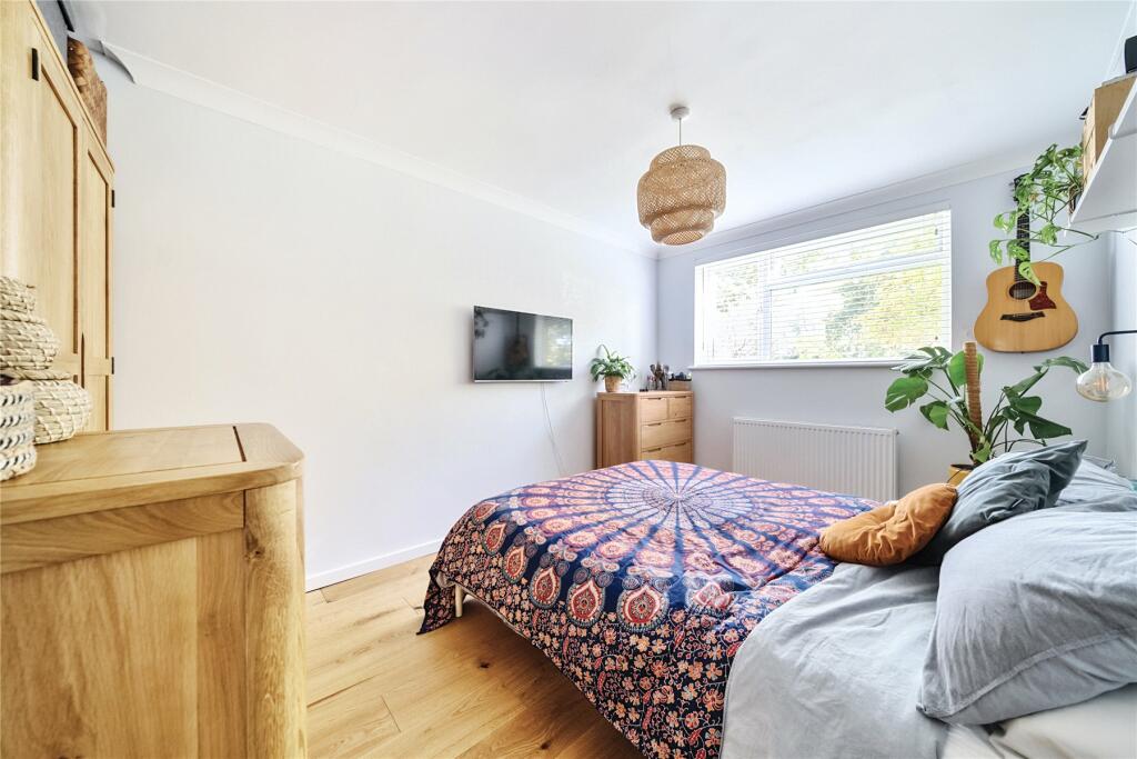 Additional image 4 of Field Close, Bromley