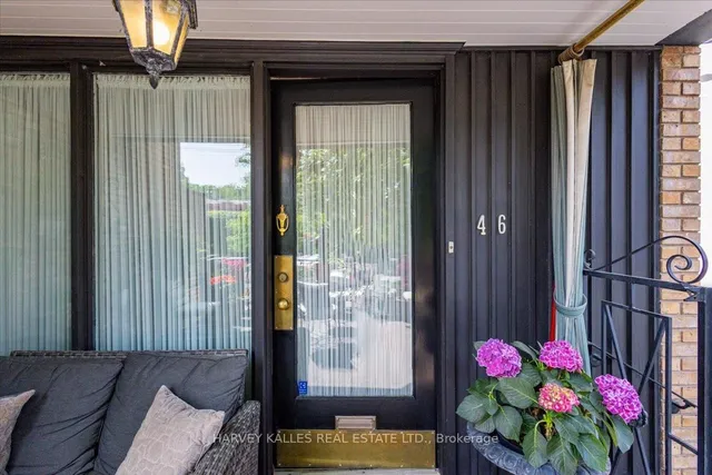 Additional image 23 of 46 CLARENDON Ave