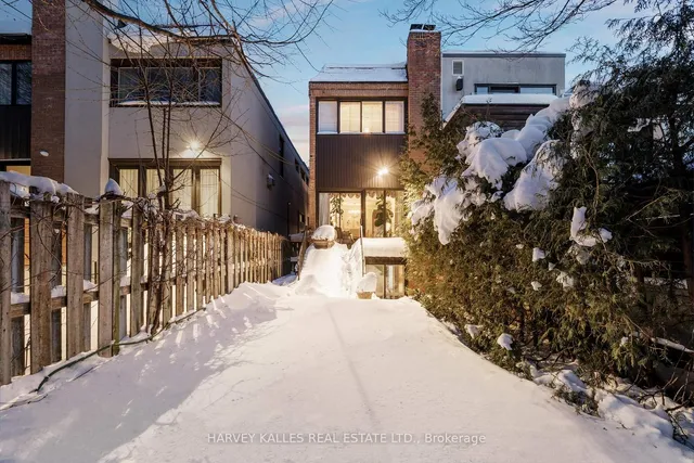 Additional image 39 of 46 CLARENDON Ave