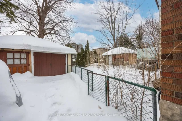 Additional image 29 of 110 Heddington Ave