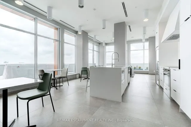 Additional image 18 of 500 Brock Ave Unit 1101