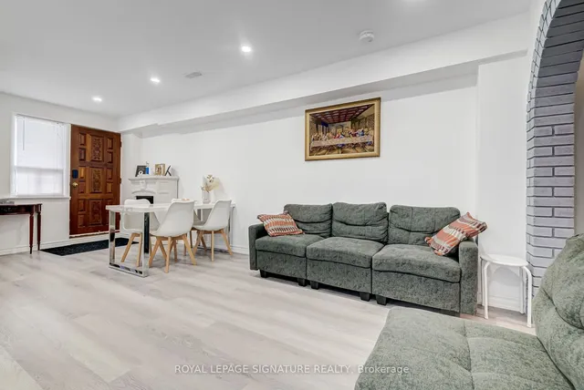 Additional image 25 of 40 Arleta Ave