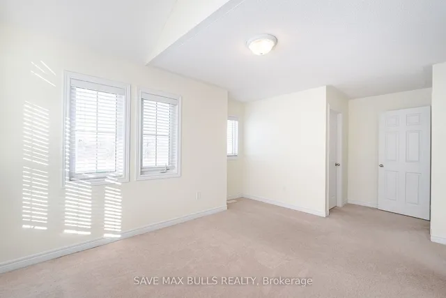 Additional image 40 of 92 Veterans Dr