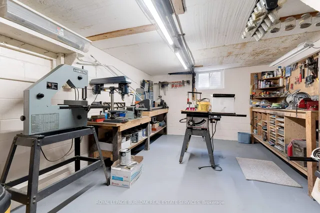 Additional image 37 of 306 Oakwood Crt