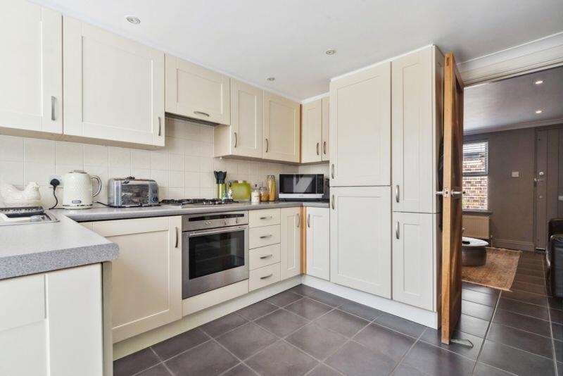 Additional image 3 of Lamb Lane, Redbourn