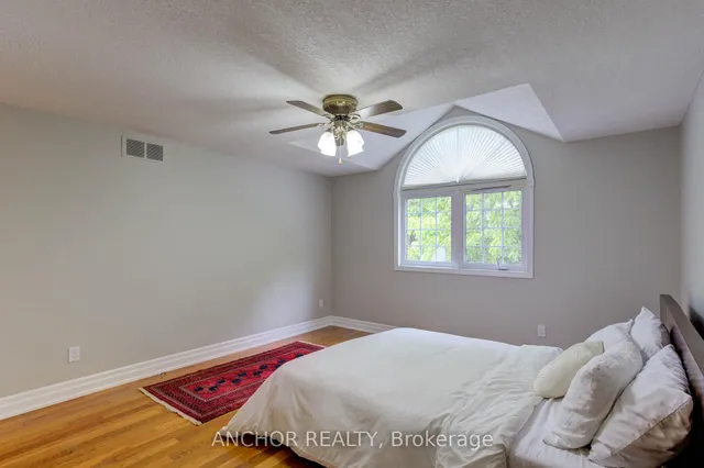 Additional image 20 of 69 Candle Cres