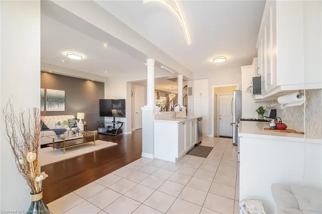 Additional image 21 of 1407 Chretien Street