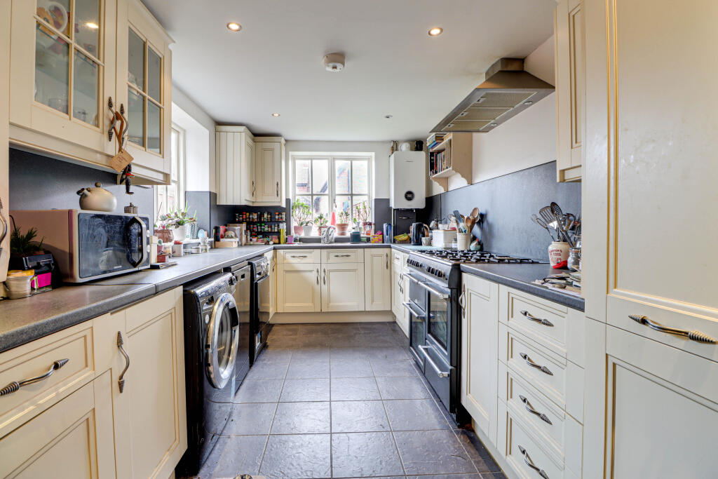 Additional image 17 of High Street, Redbourn, AL3 7LW