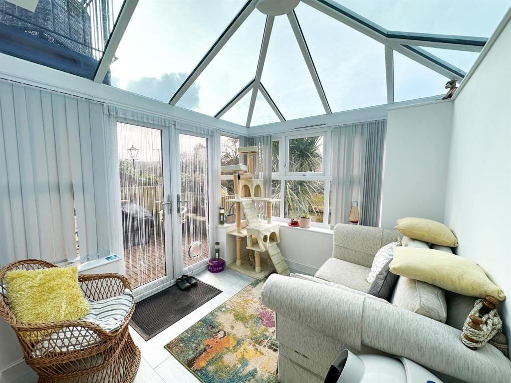 Additional image 4 of Wharfe Court, Silsden