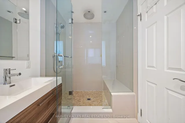 Additional image 23 of 39 Carmichael Ave