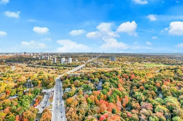 Additional image 5 of 585 Bloor St Unit 2915