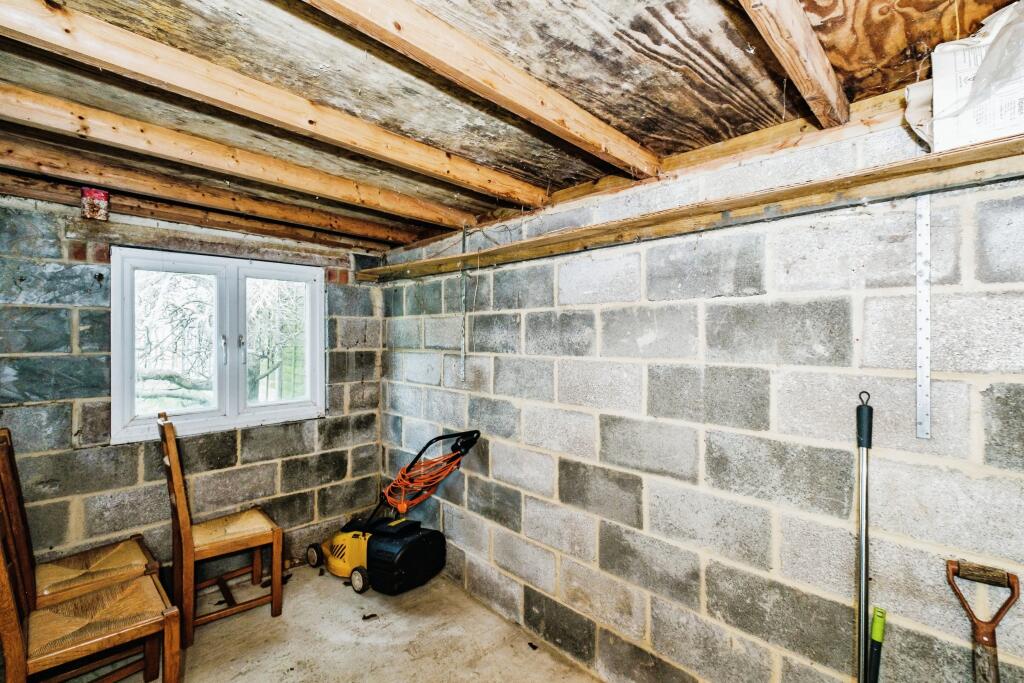 Additional image 19 of Clun Road, Littlehampton, BN17