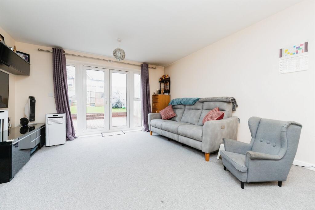 Additional image 14 of Sandpiper Close, Hatfield