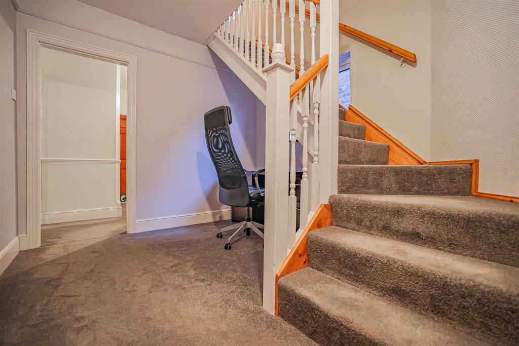 Additional image 31 of Luton Road, Harpenden, AL5