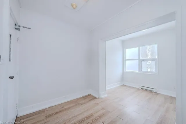 Additional image 10 of 19 Schneider Ave