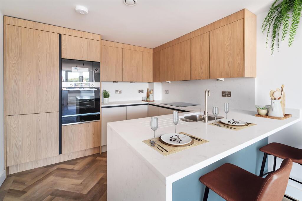 Additional image 3 of 24 Centurion House, Northgate Street, Chester