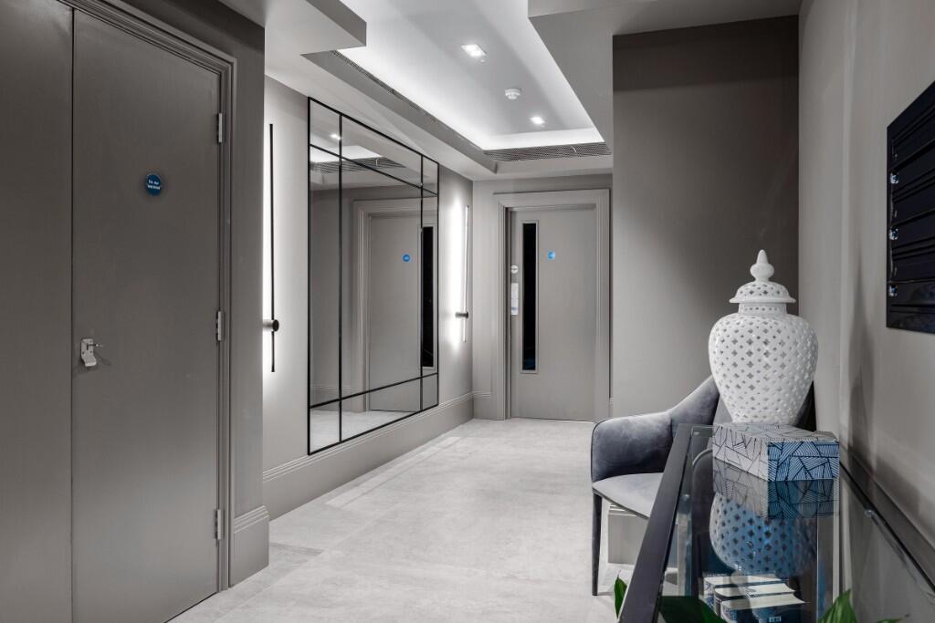 Additional image 10 of Caddington House, Digswell, Welwyn, Hertfordshire, AL6