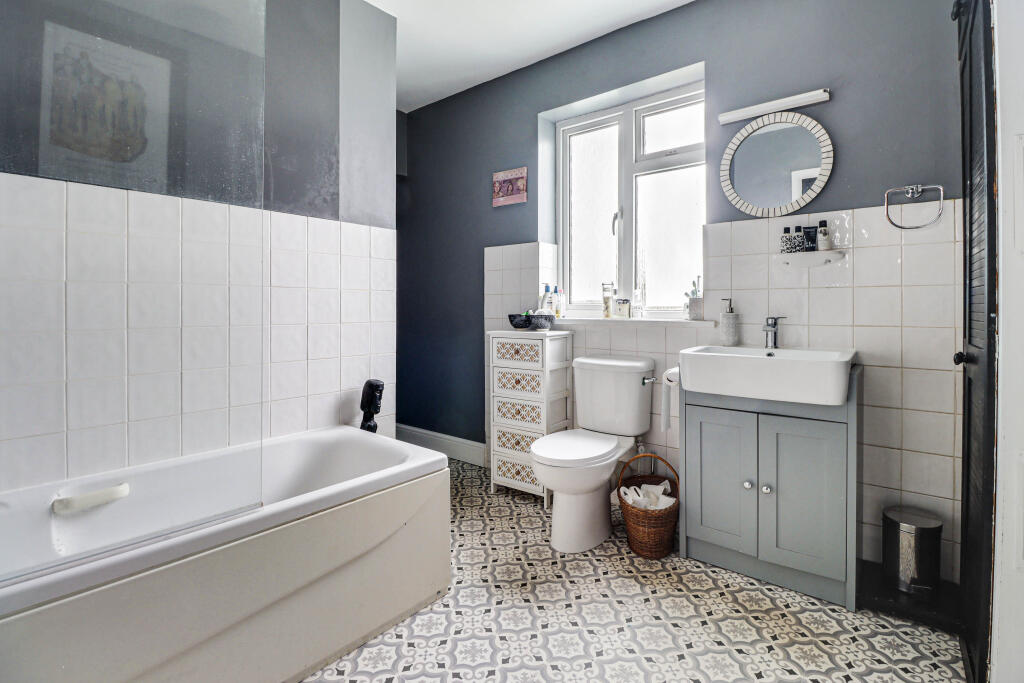 Additional image 17 of Luton Road, Harpenden, Hertfordshire, AL5