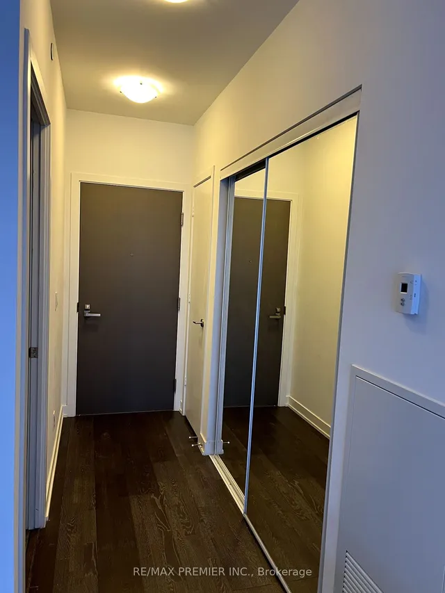 Additional image 3 of 501 St Clair Ave Unit 1509