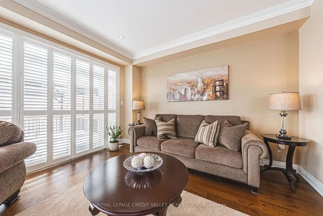 Additional image 13 of 1 Little Britain Cres