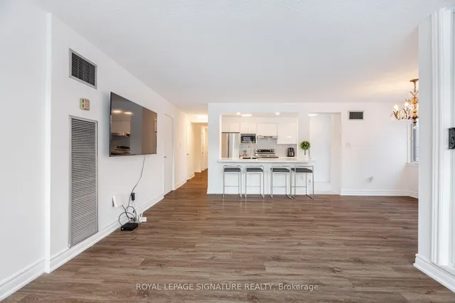 Additional image 9 of 1300 Mississauga Valley Blvd Unit 211