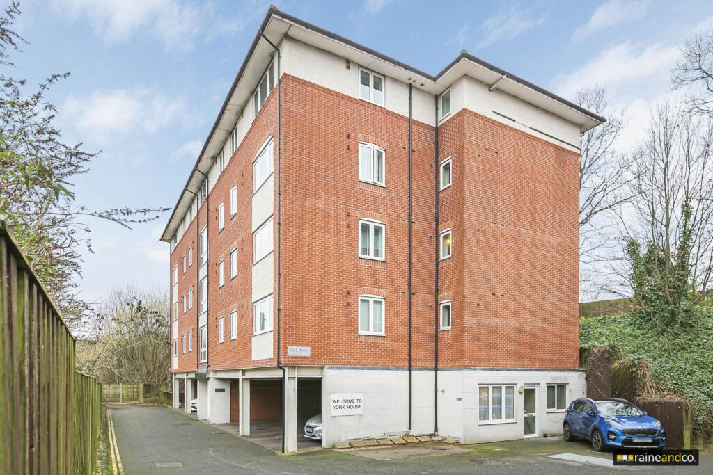 Additional image 10 of York House, North Drive, Old Hatfield