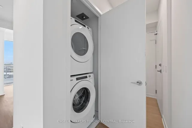 Additional image 23 of 10 Deerlick Crt Unit 2107