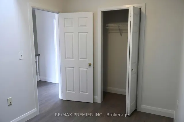 Additional image 20 of 694 Willard Ave