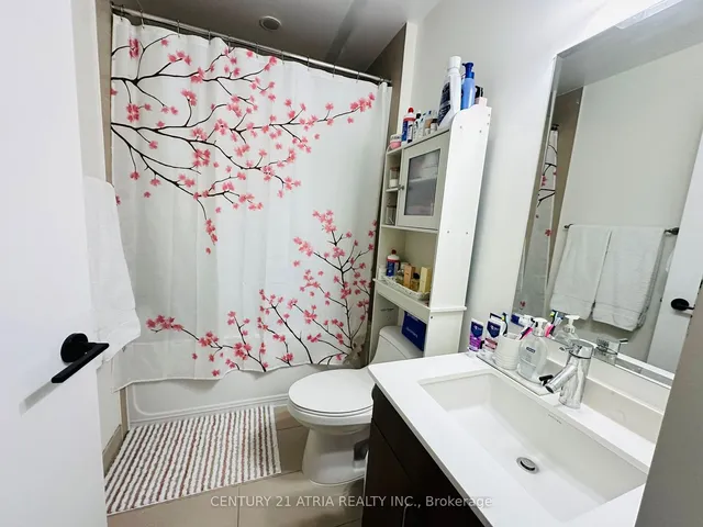 Additional image 9 of 426 University Ave Unit 1807