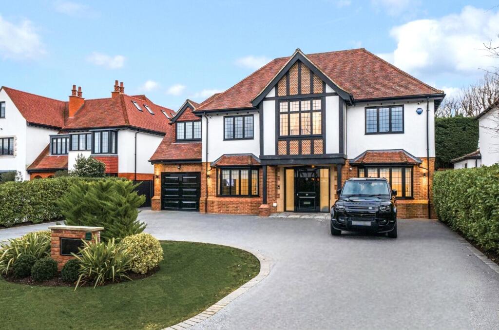 Additional image 49 of Meadow Way, Farnborough Park