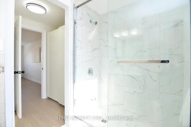 Additional image 29 of 14 Paramount Pl