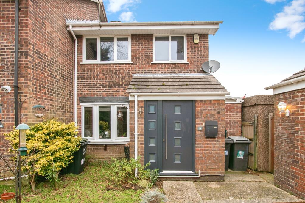 Braishfield Gardens, THROOP, Bournemouth, Dorset, BH8