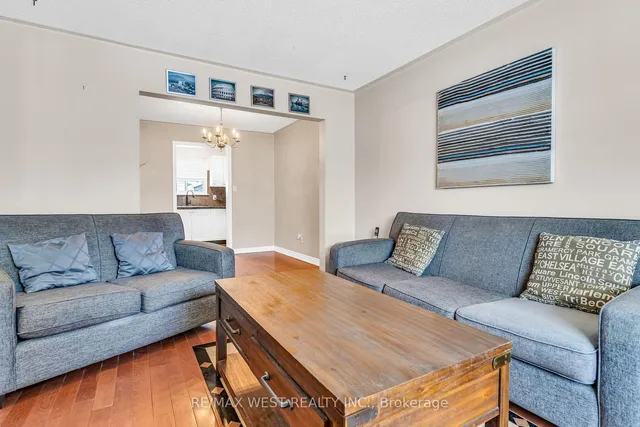 Additional image 5 of 10 Greenwood Cres