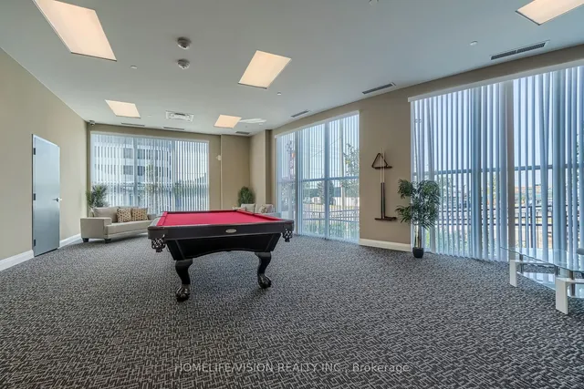 2152 LAWRENCE Ave Unit 1204