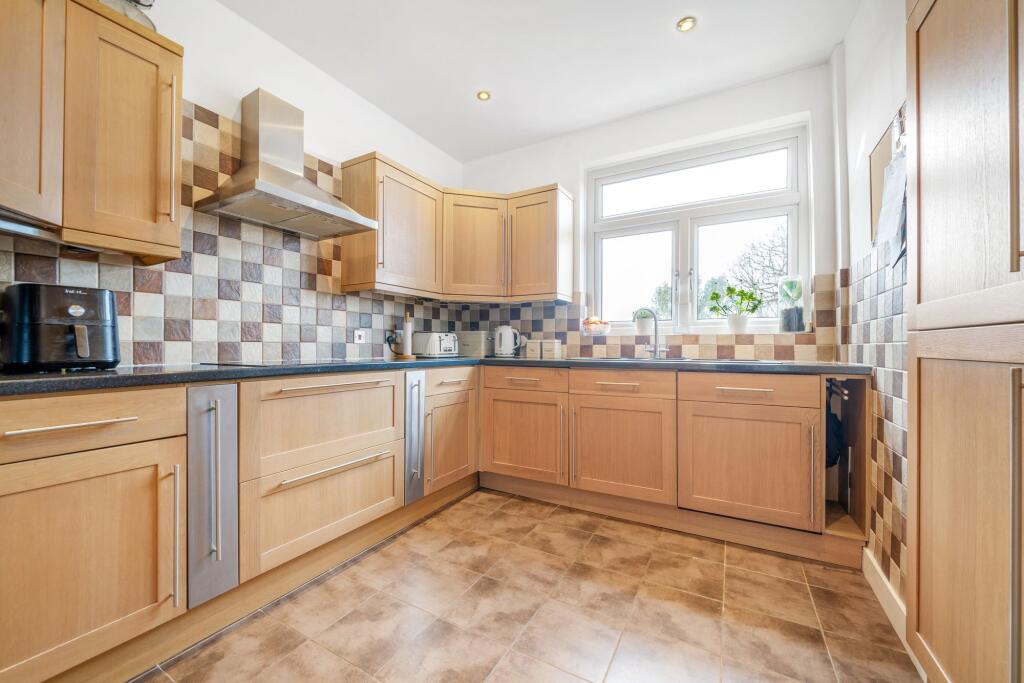 Additional image 5 of Village Way, Beckenham, BR3