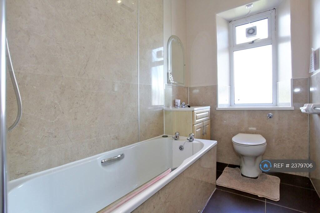 Additional image 9 of Leslie Road, Aberdeen, AB24