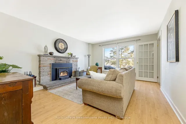 Additional image 21 of 5636 Bell School Line