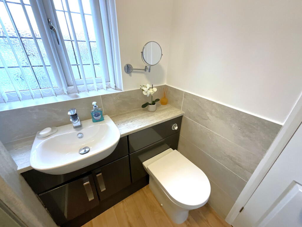 Additional image 10 of HALESOWEN, Kenelm Court