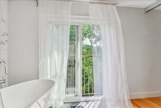 Additional image 39 of 69 Longboat Ave