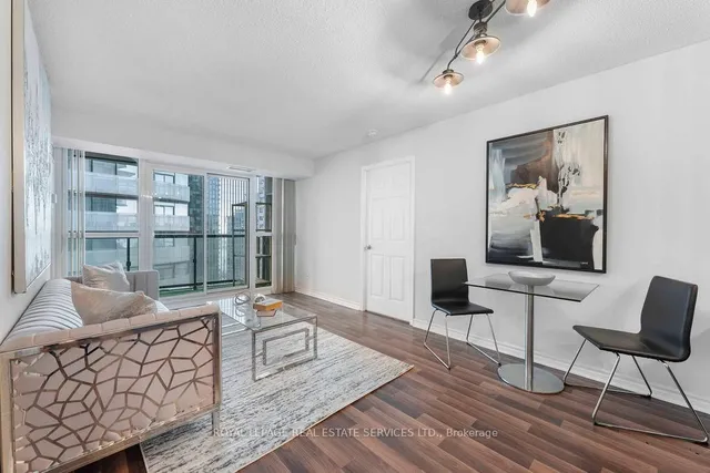 Additional image 4 of 19 Grand Trunk Cres Unit 3709