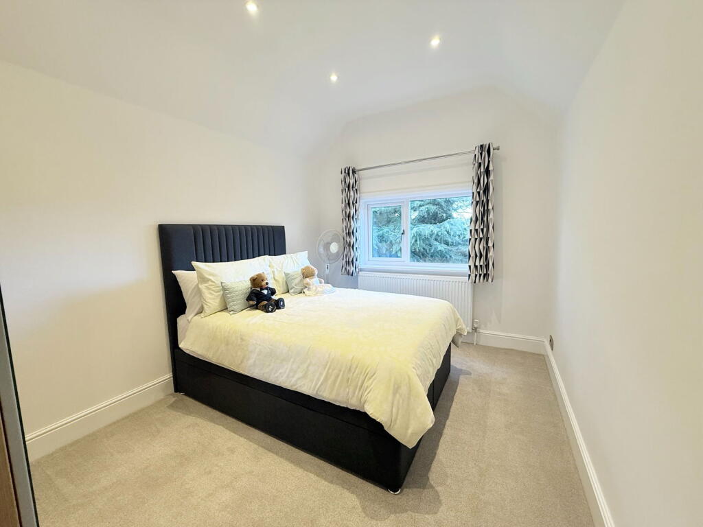 Additional image 31 of Kineton Green Road, Solihull