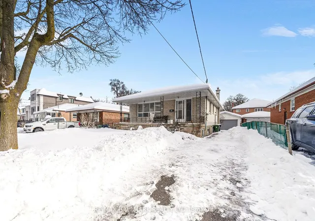 Additional image 2 of 37 Madawaska Ave