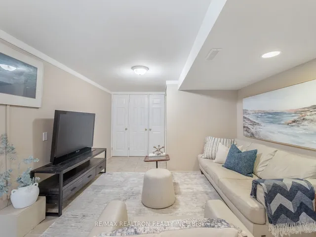 Additional image 25 of 28 Graymar Ave