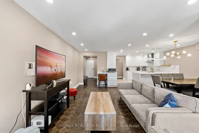 Additional image 10 of 130 Neptune Dr Unit 1501