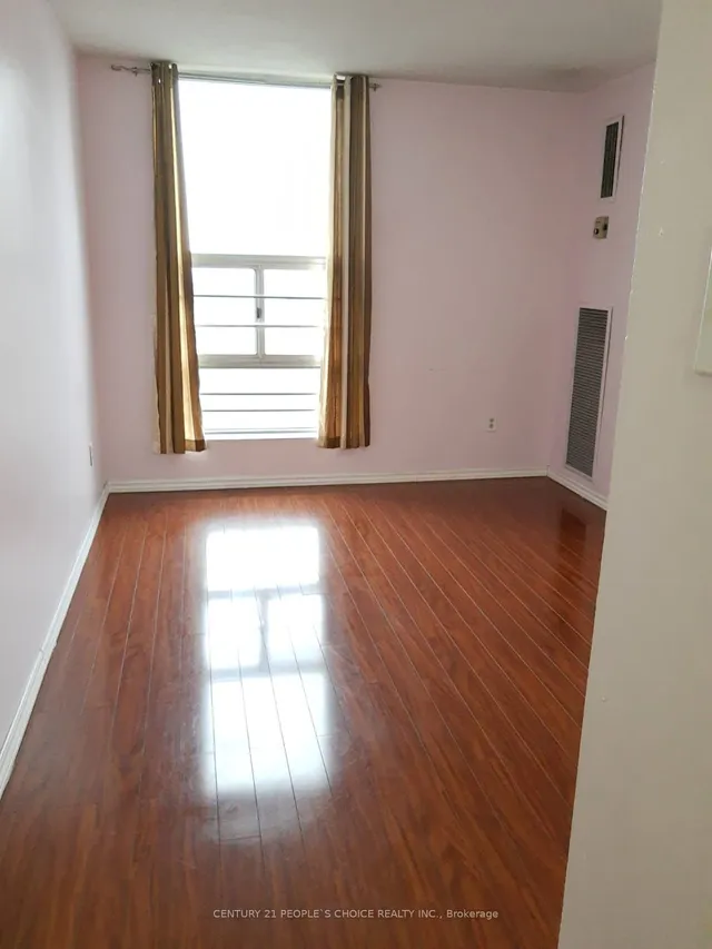 Additional image 16 of 15 Kensington Rd Unit 1405